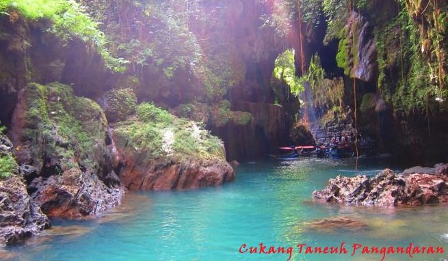 Kawasan wisata Cukang Taneuh Pangandaran