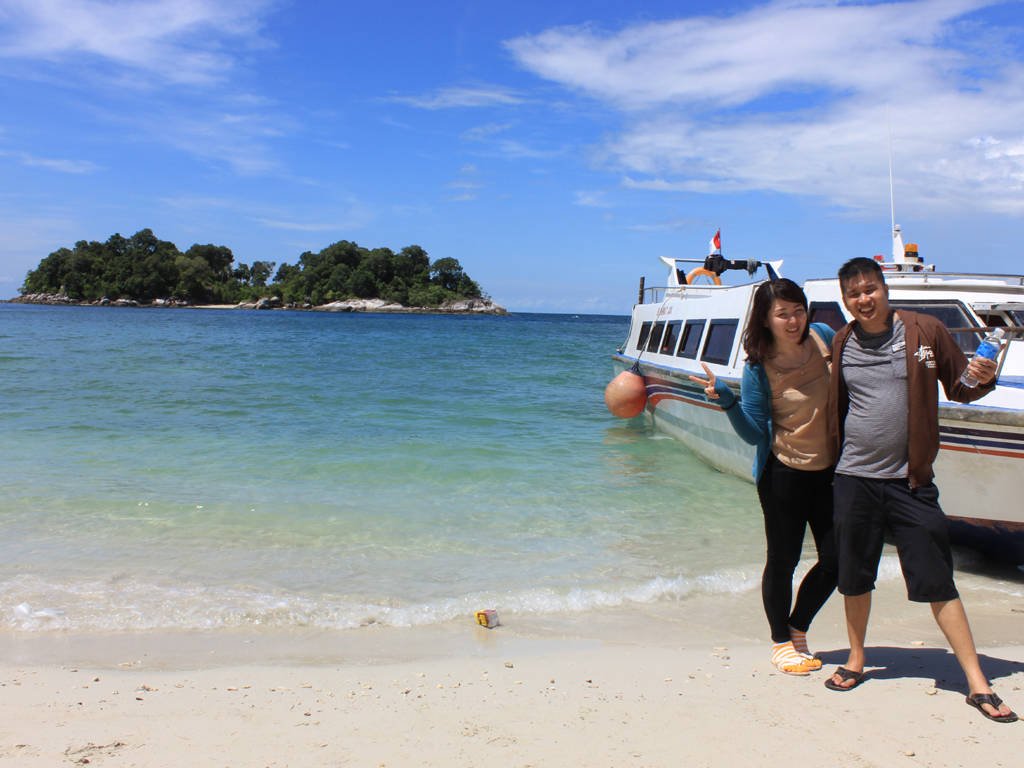1. Pulau Berhala - Tempat Romantis di Medan