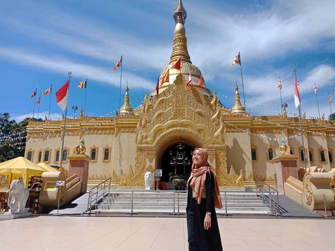 Taman Alam Lumbini - Tempat Romantis di Medan