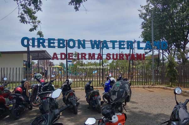 Jam Operasional Taman Ade Irma Suryani Cirebon