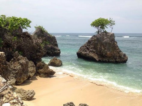 Objek Wisata Pantai Binging Bali