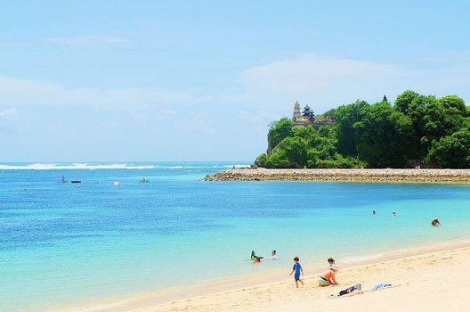 Objek Wisata Pantai Geger Bali