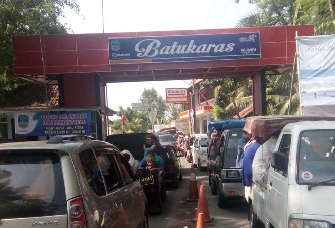 Harga Tiket Pantai Batu Karas Gerbang