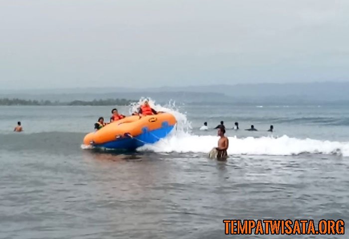 Olahraga air Pantai Batu Karas Pangandaran
