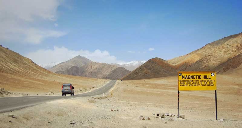 tempat wisata di Arab Saudi Jabal Magnet