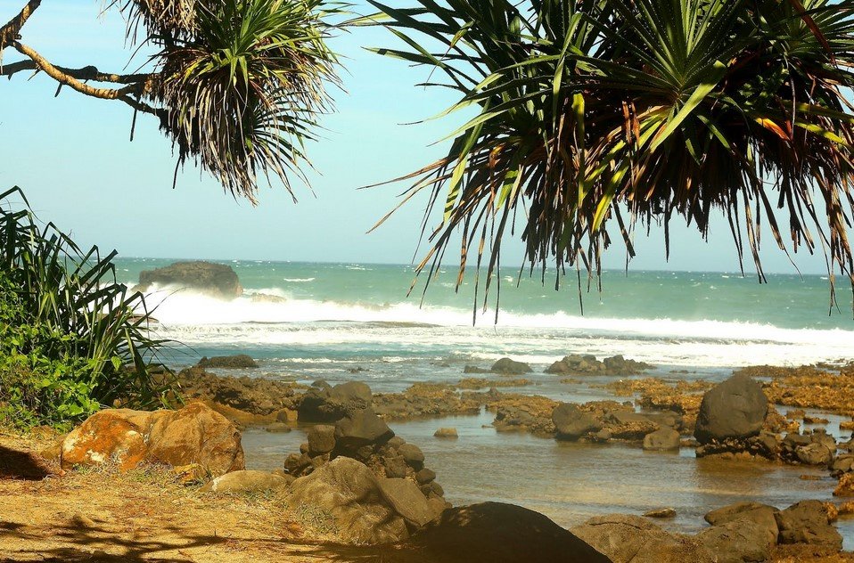 Pantai Rancabuaya Garut