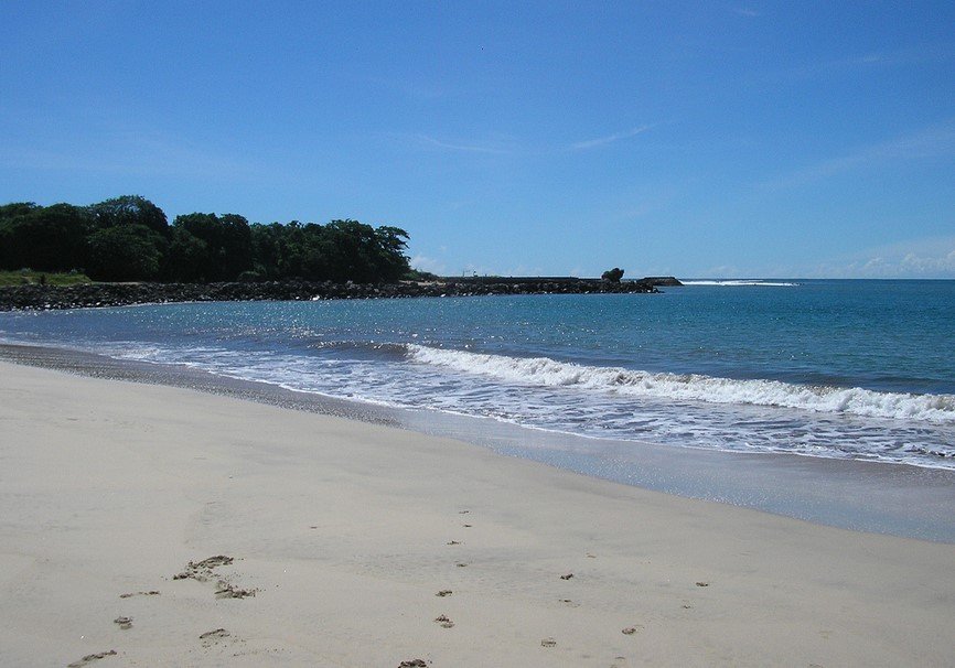 Pantai Santolo