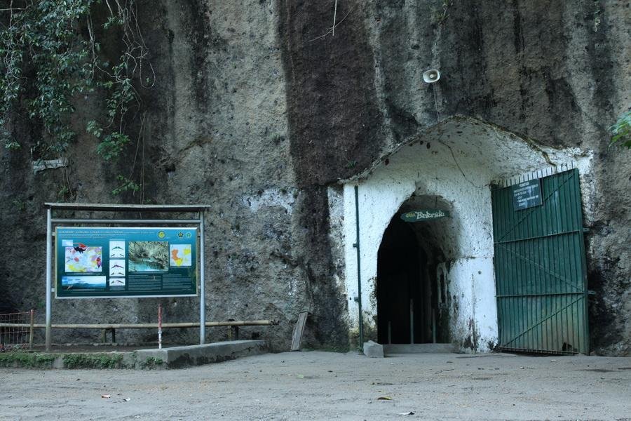 gua belanda