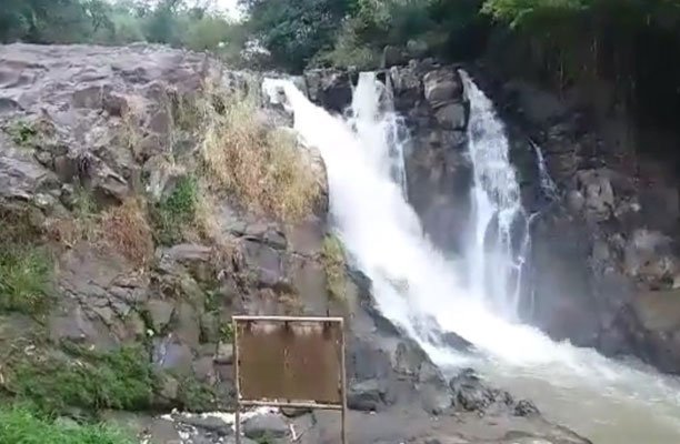 Curug Cilutung Majalengka 1