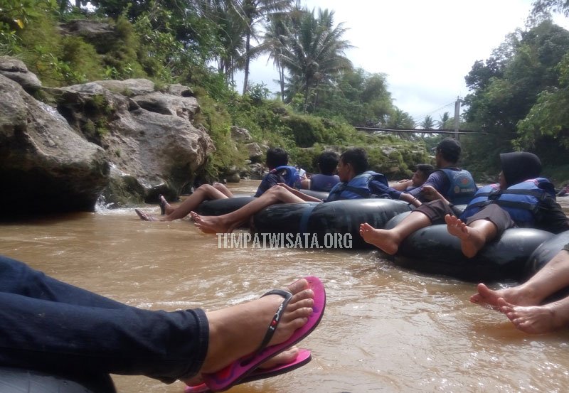 Rafting sungai Oya 3