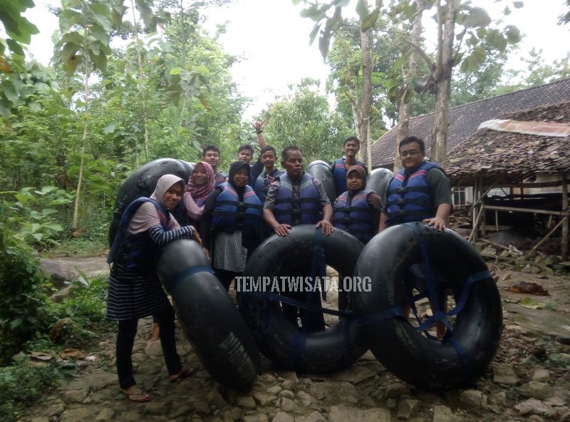 Rafting sungai Oya 4