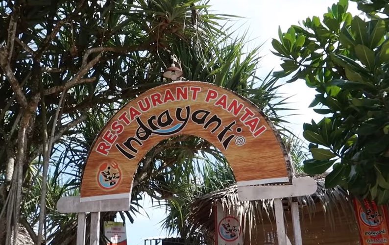 Fasilitas di Pantai Indrayanti