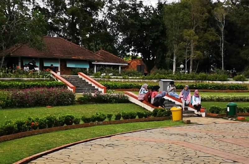 Taman Bunga Wiladatika Depok Ngumpul