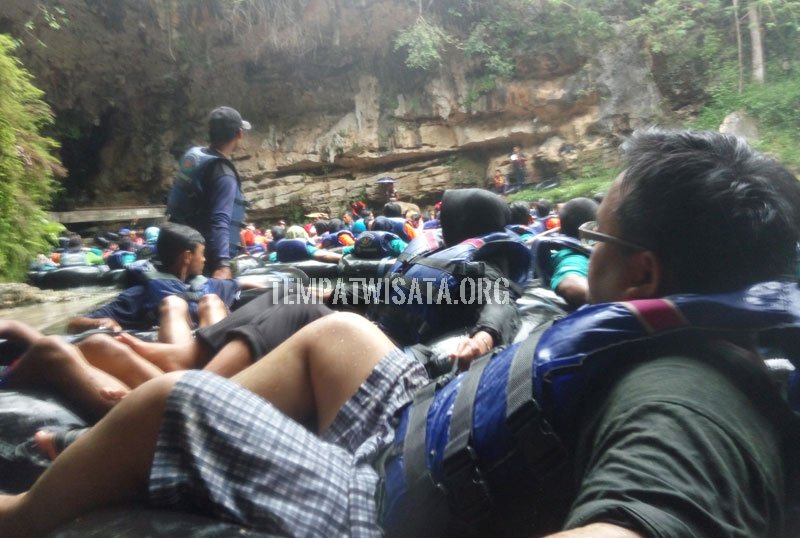 cave tubing Goa Pindul 4