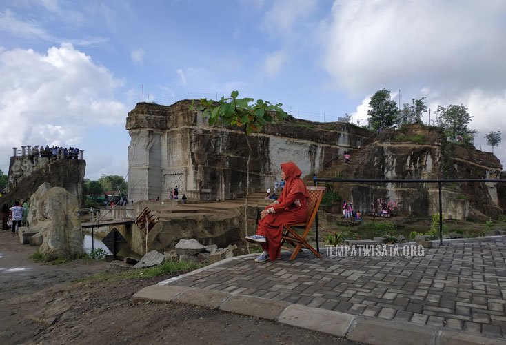Tebing Breksi Yang Fotogenik