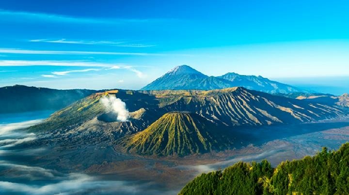 Tempat Wisata Di Surabaya Yang Hits Dan Populer New Wisata Di Gunung Bromo